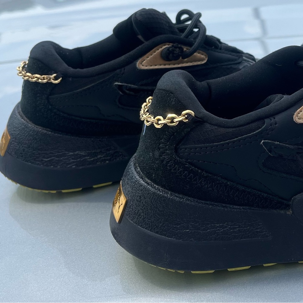 Puma - Picture 2 of 4